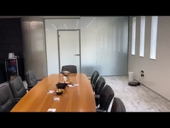 Modernes Design PDLC FILM Flach- oder gekrümmte Oberflächen mit vielseitiger Funktionalität